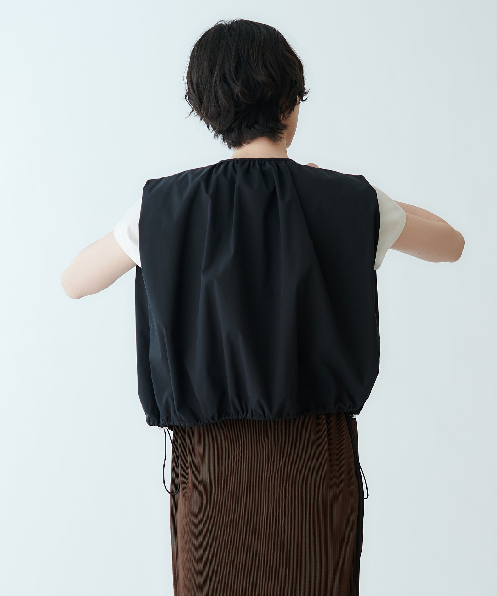 裾ドロストノースリーブZIPジレ – FACE SANS FARD