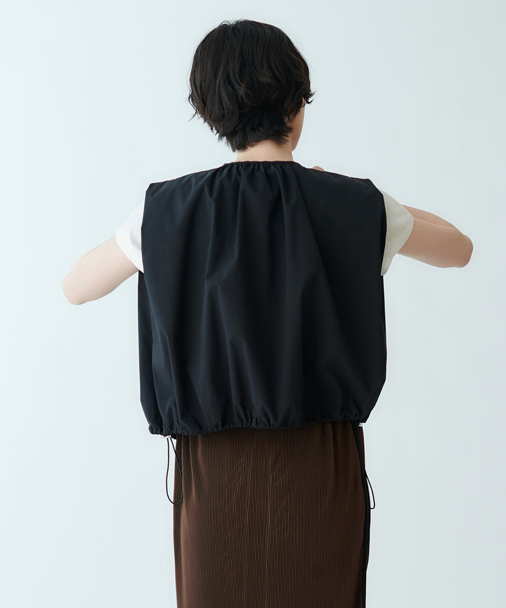 裾ドロストノースリーブZIPジレ