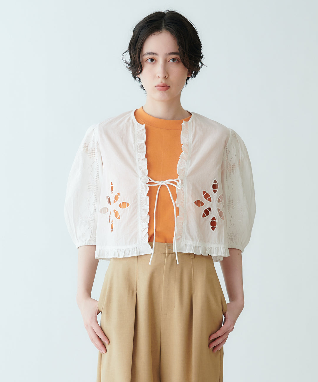 カットワーク刺繍ボレロブラウス