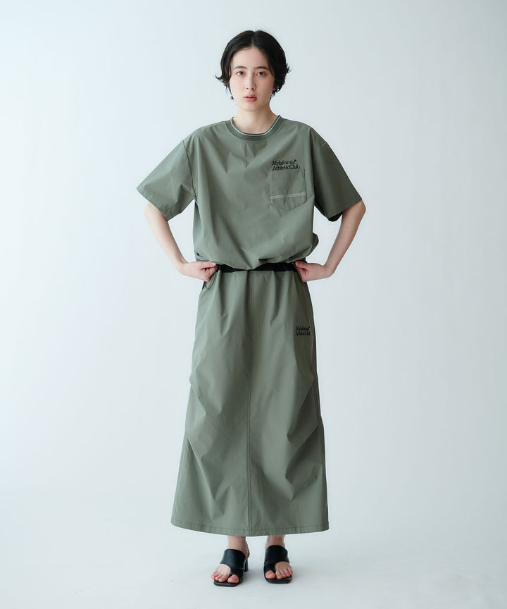 ドロストデザイン刺繍ブラウス