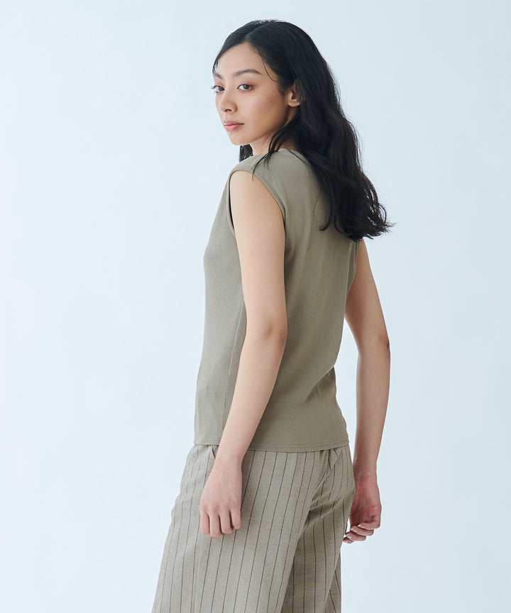 Mixed Material V-Neck Pullover