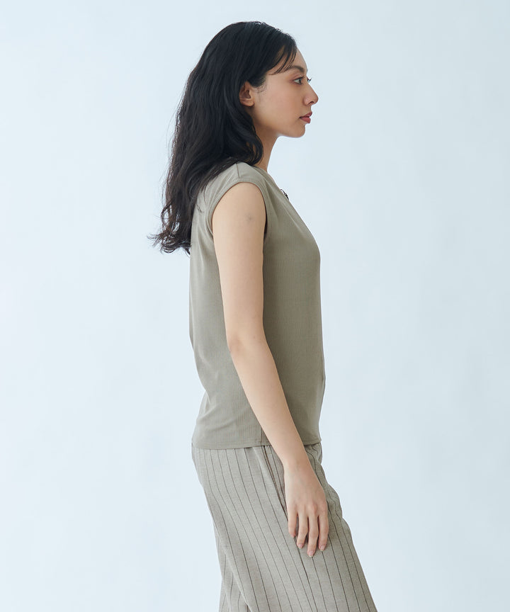 Mixed Material V-Neck Pullover