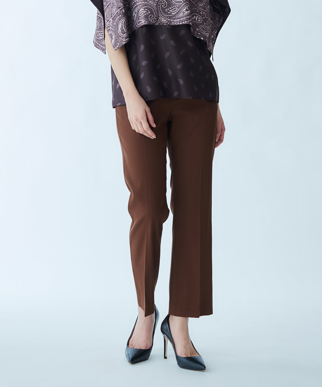 Tuck Straight Ankle Pants