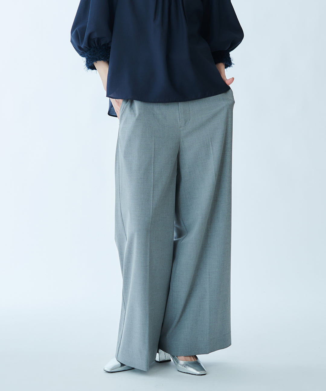 サスペンダー付きワイドストレートパンツ
