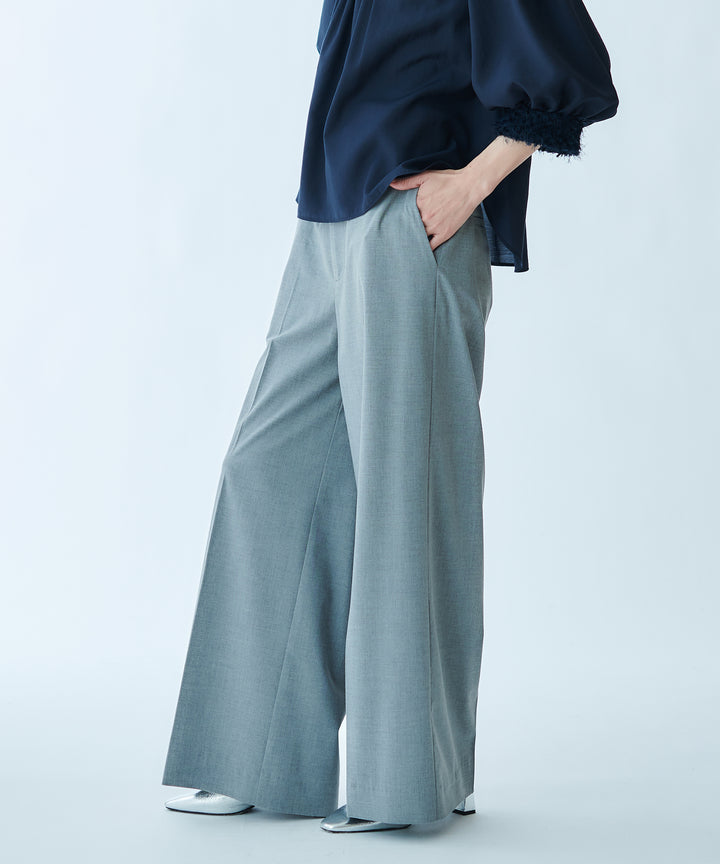 サスペンダー付きワイドストレートパンツ