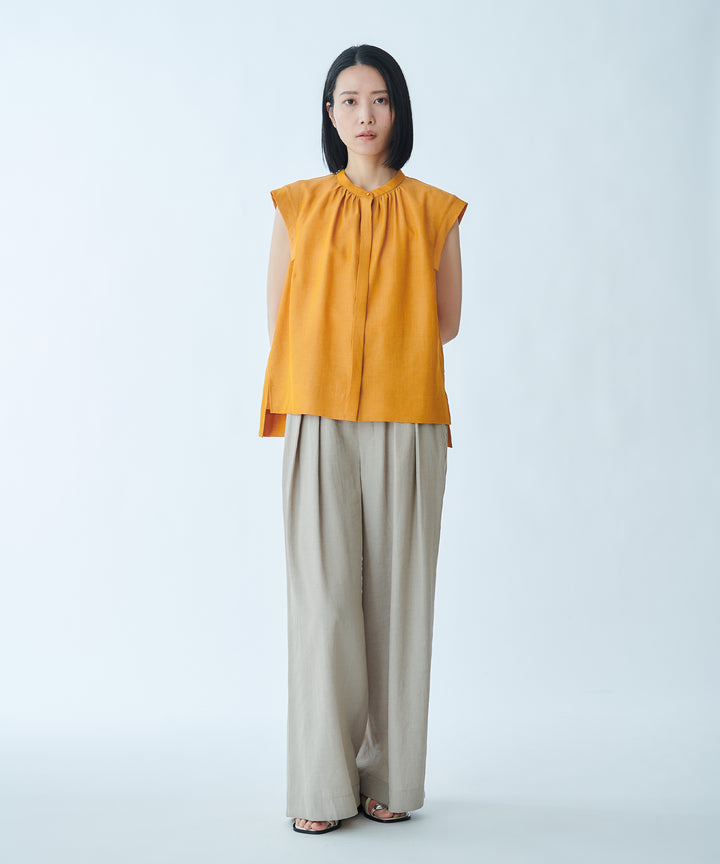 Sleeveless Crew Neck Blouse