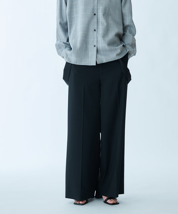サスペンダー付きワイドストレートパンツ
