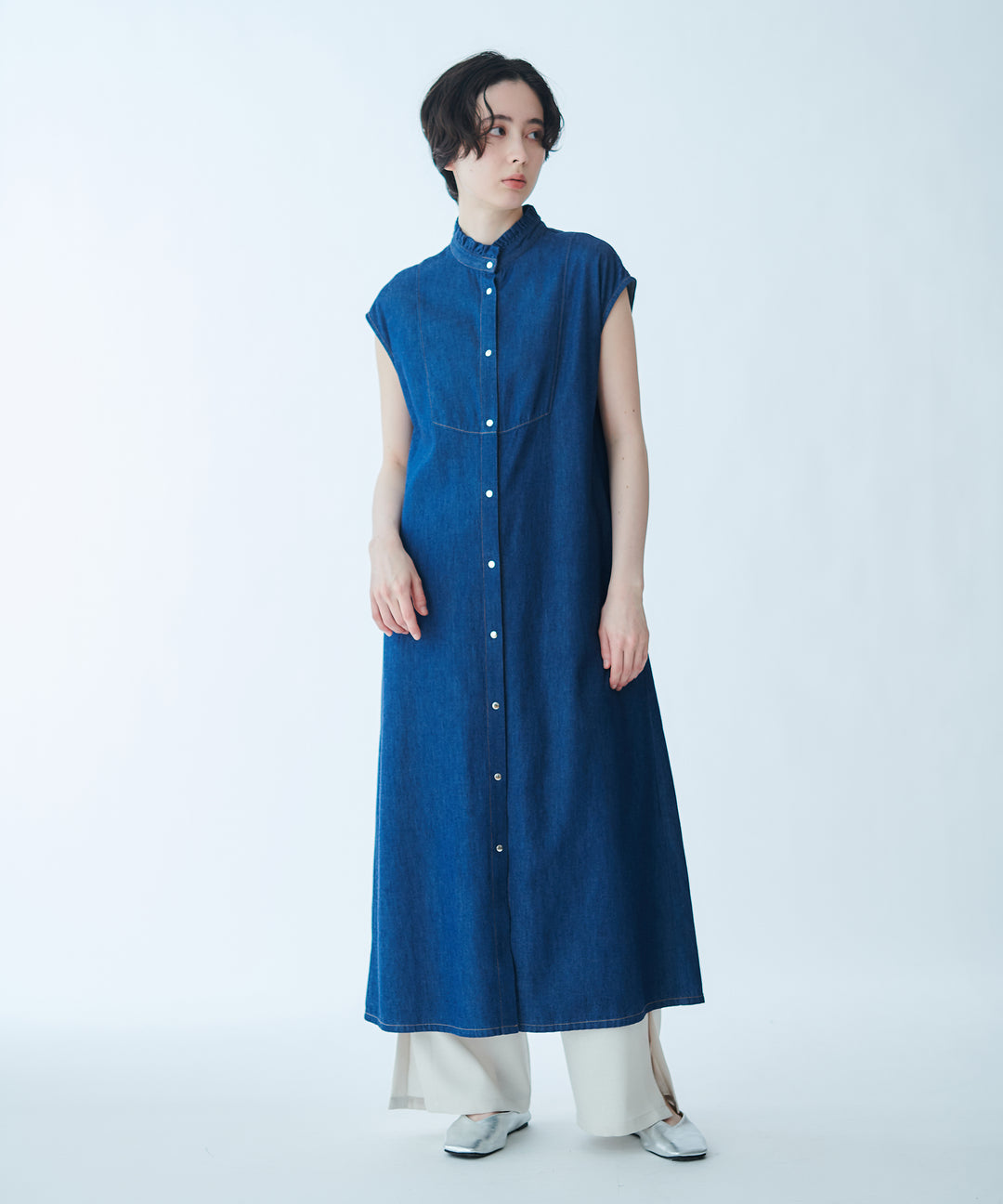 モデル H：165cm / 38 /インディゴ