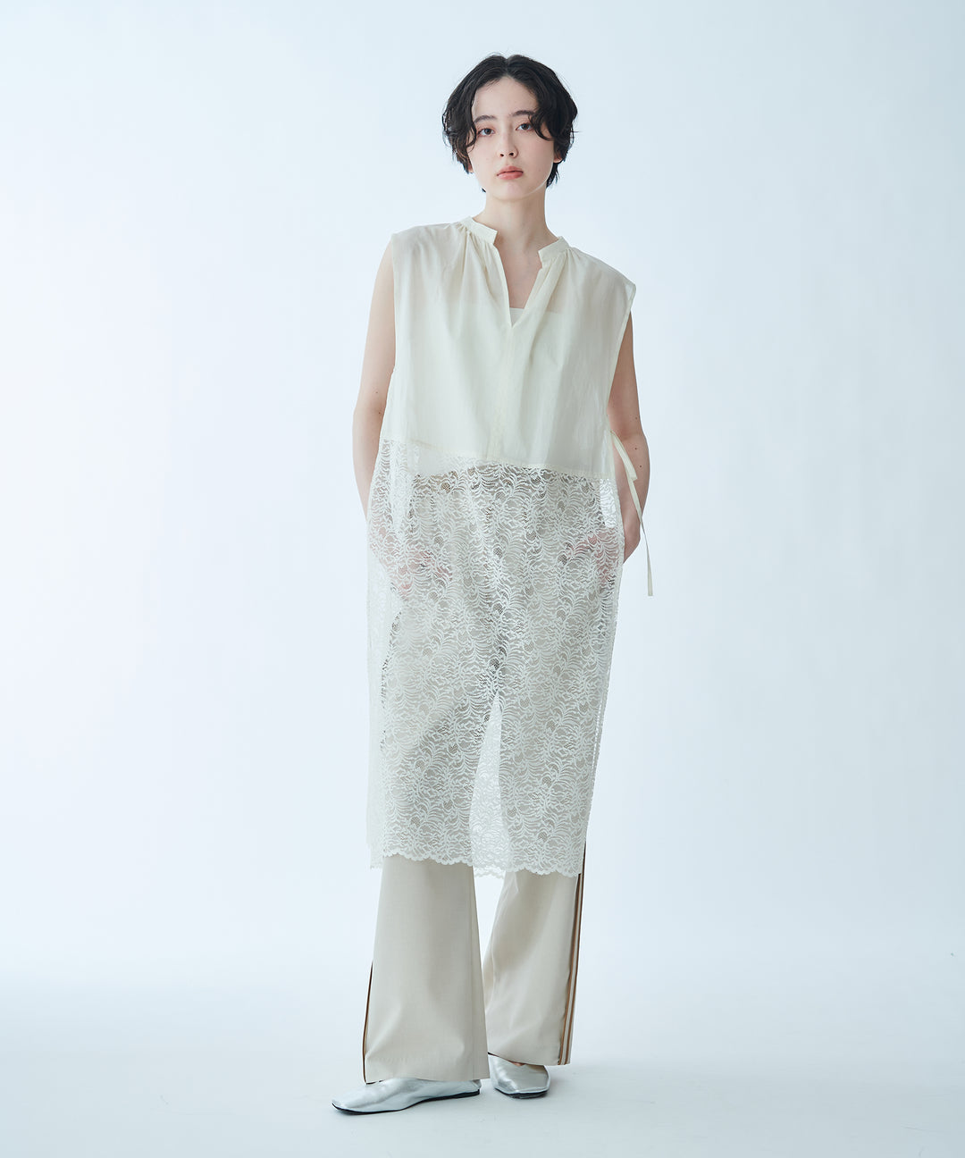 Long Geometric Print Blouse with Waist Ribbon