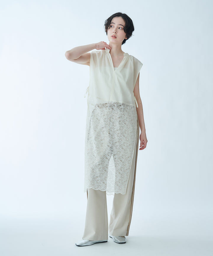 Long Geometric Print Blouse with Waist Ribbon
