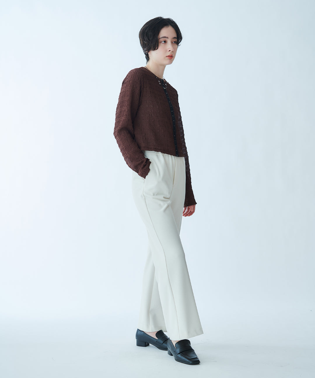 センタープレスフレアパンツ