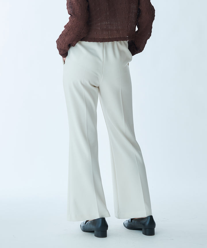 センタープレスフレアパンツ