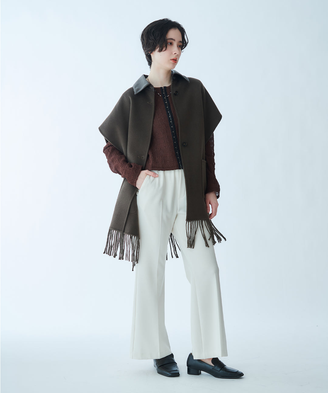 センタープレスフレアパンツ