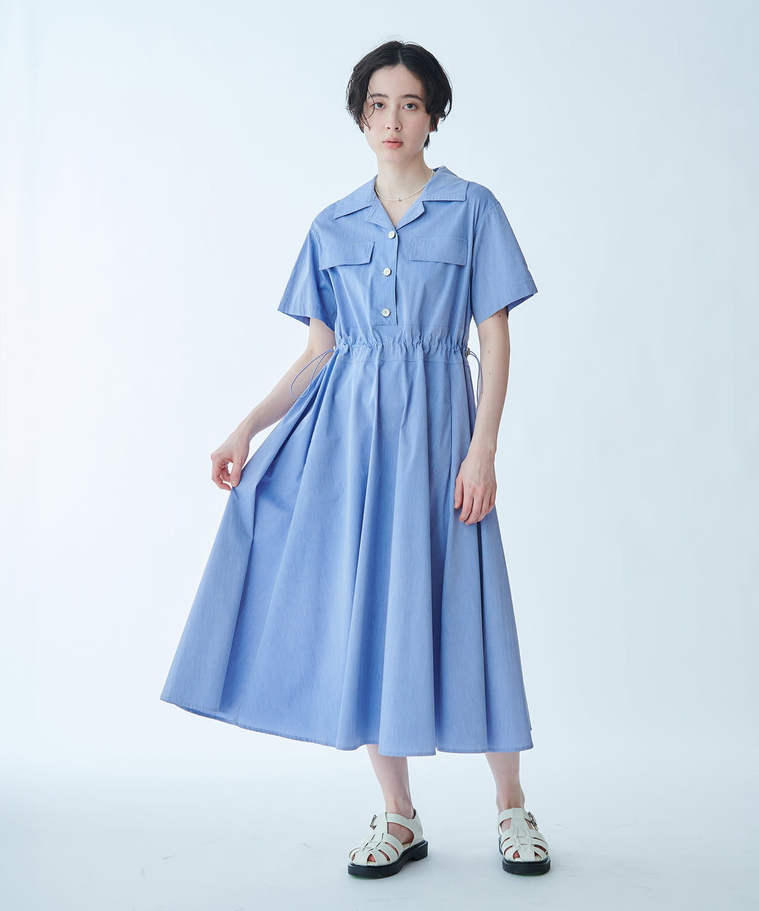 开襟松紧腰连衣裙