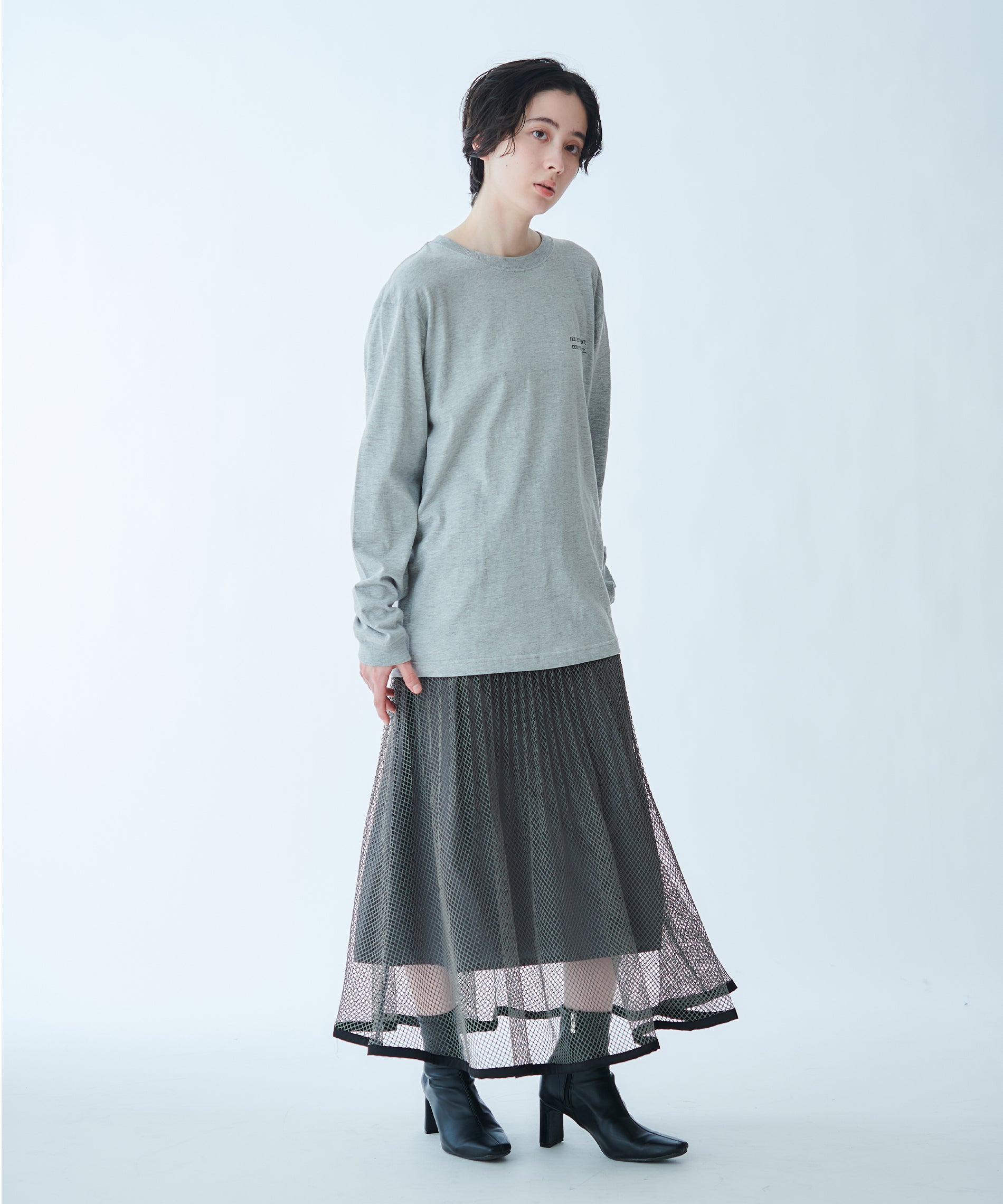 ロゴプリントロングスリーブTシャツ – FACE SANS FARD