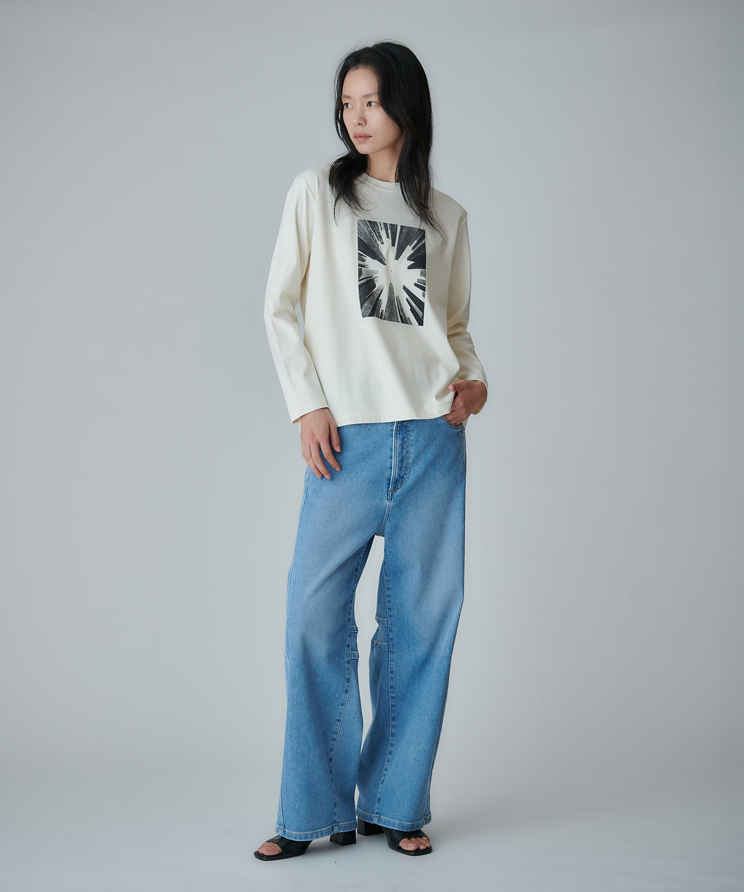 スムースコットングラフィックロングスリーブTシャツ