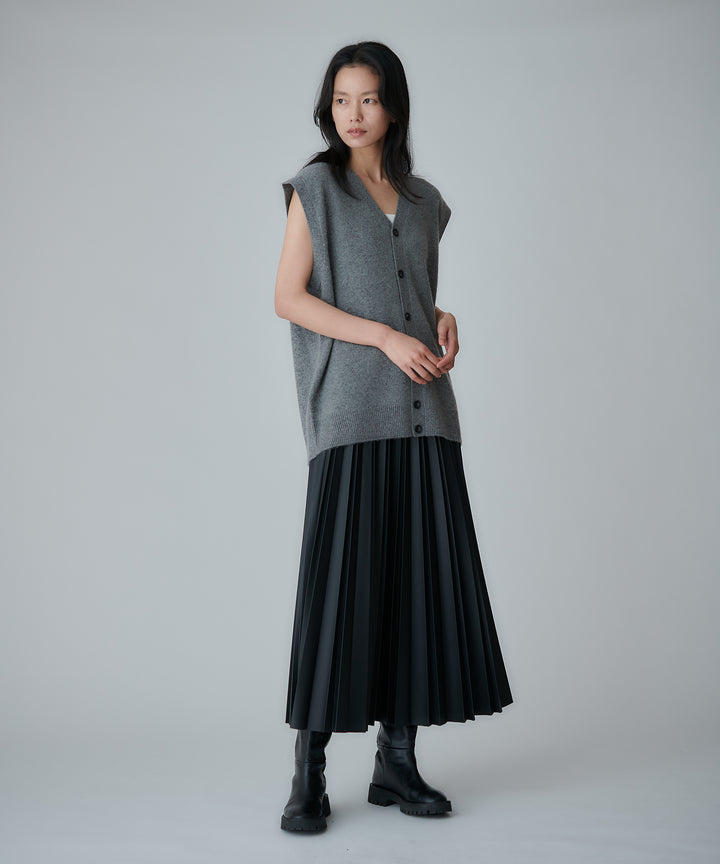 シンセティックレザープリーツスカート
