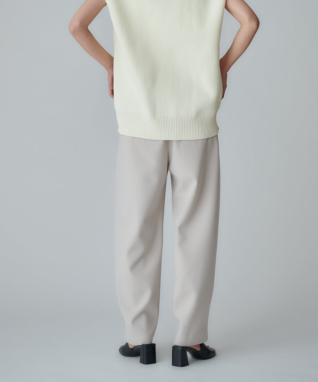 ストレッチジャージバレルパンツ