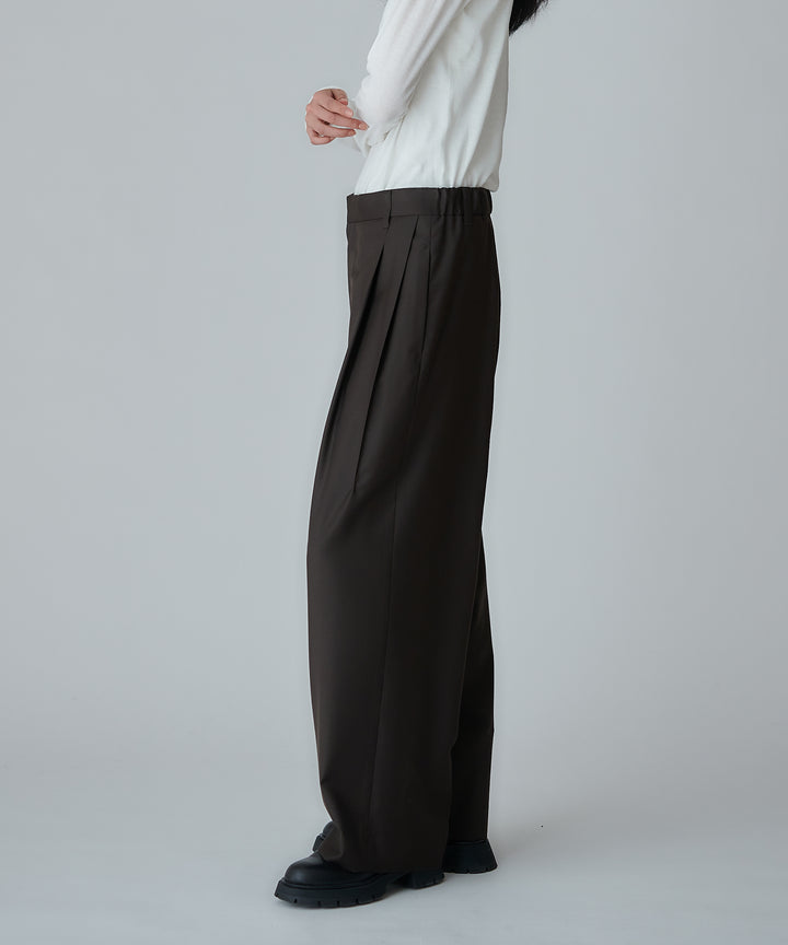 ウールタックワイドパンツ