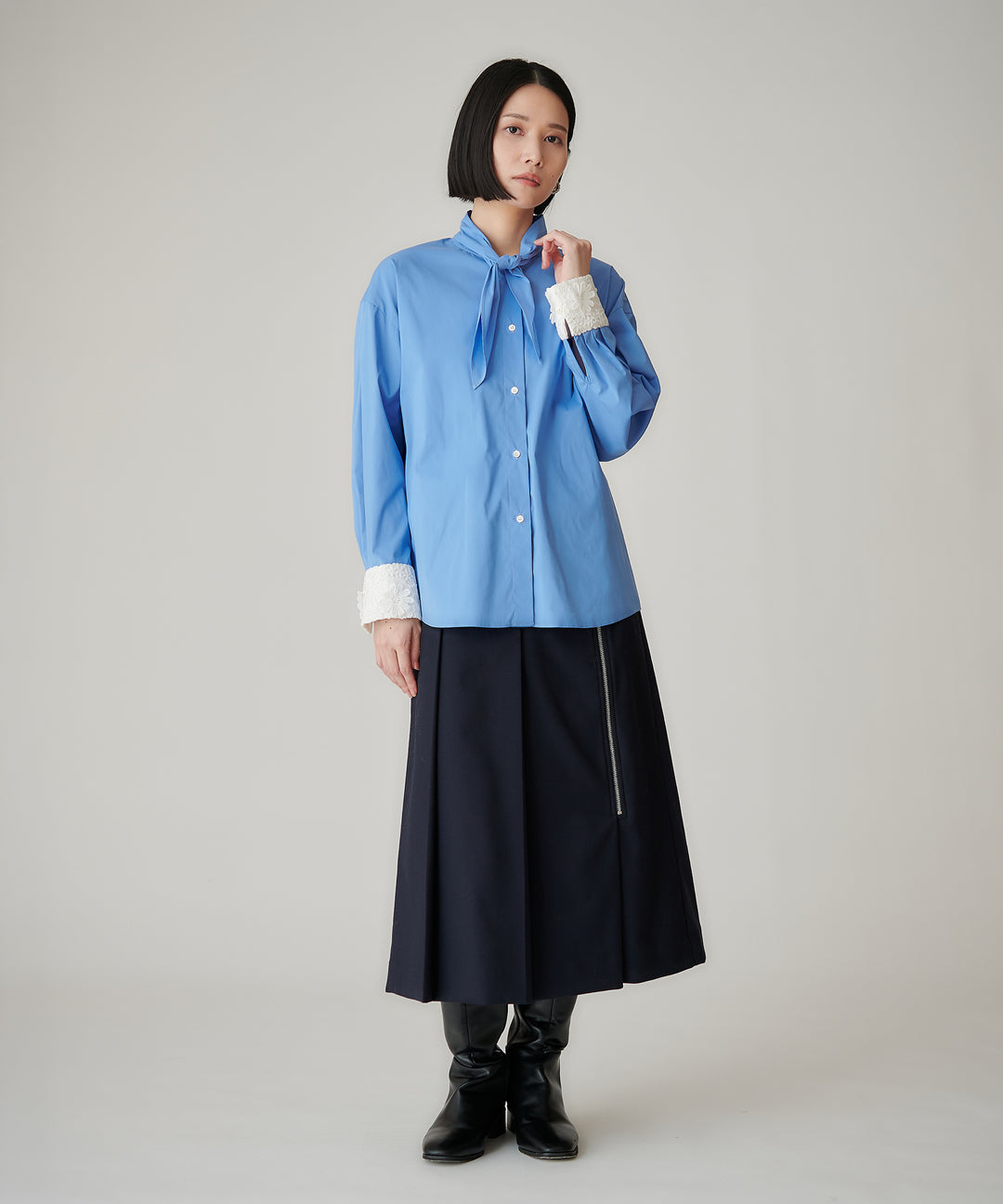 レースカフスボウタイブラウス