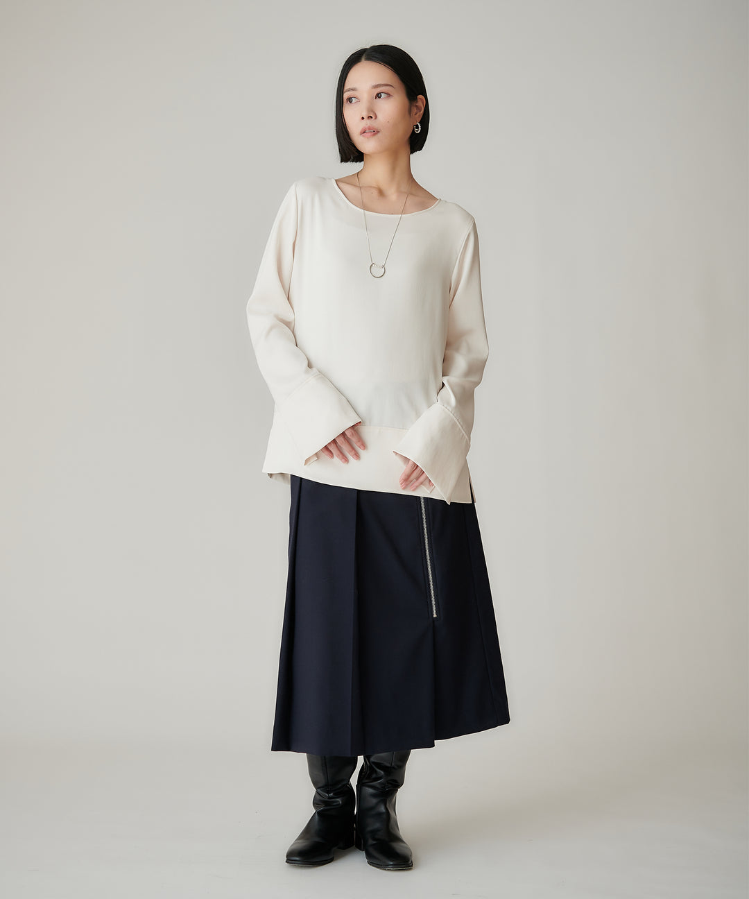 アシンメトリーファスナープリーツスカート