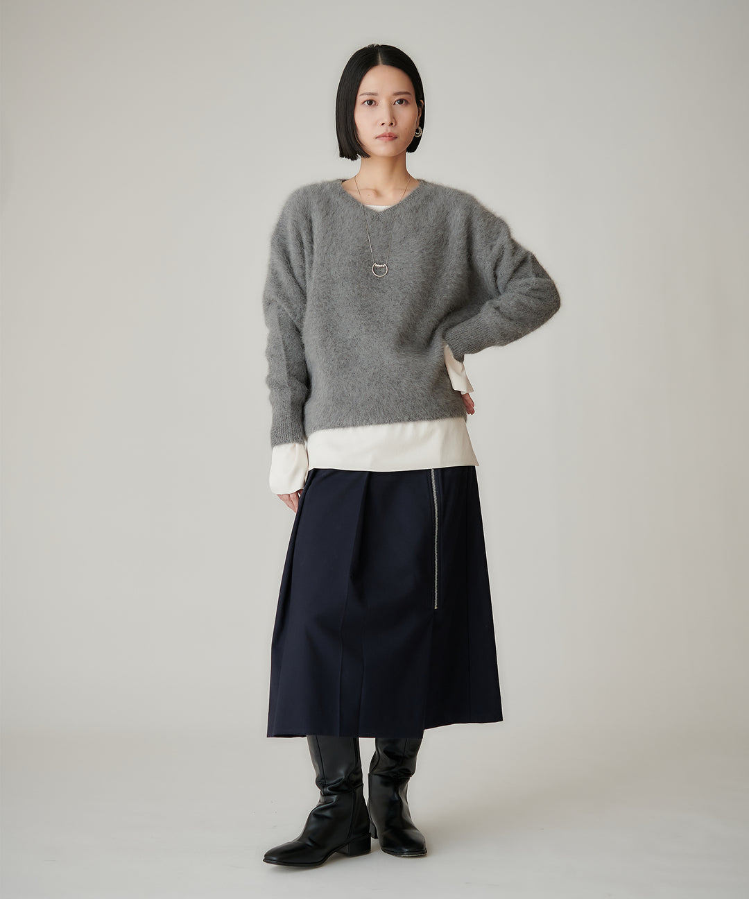 フォックスカシミヤVネックニット
