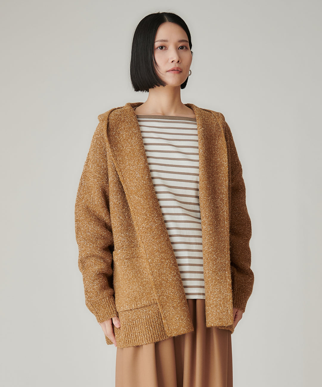 モデルH：165cm / 38 / トップキャメル