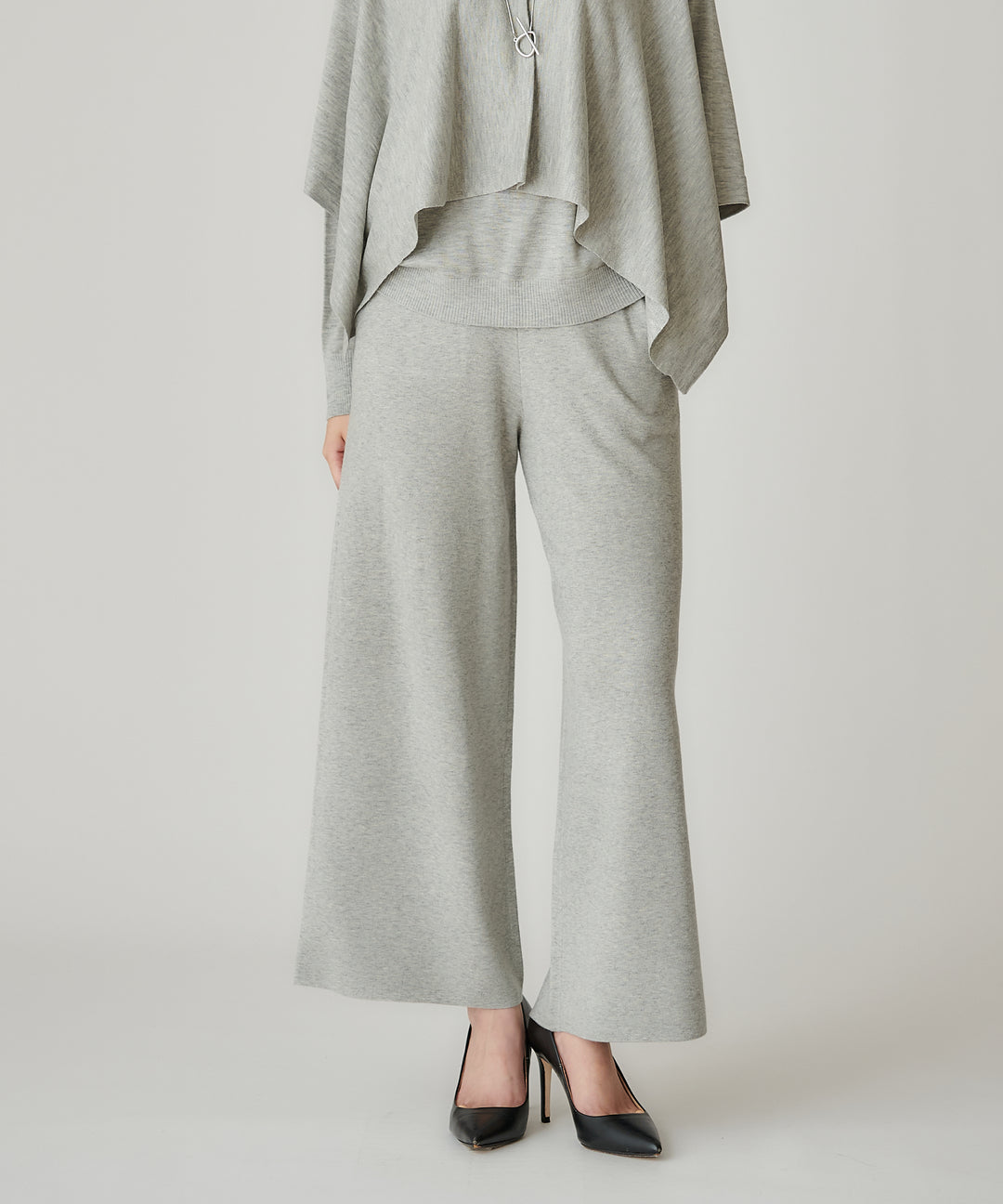 モデル H：166cm / 38 / 杢グレー