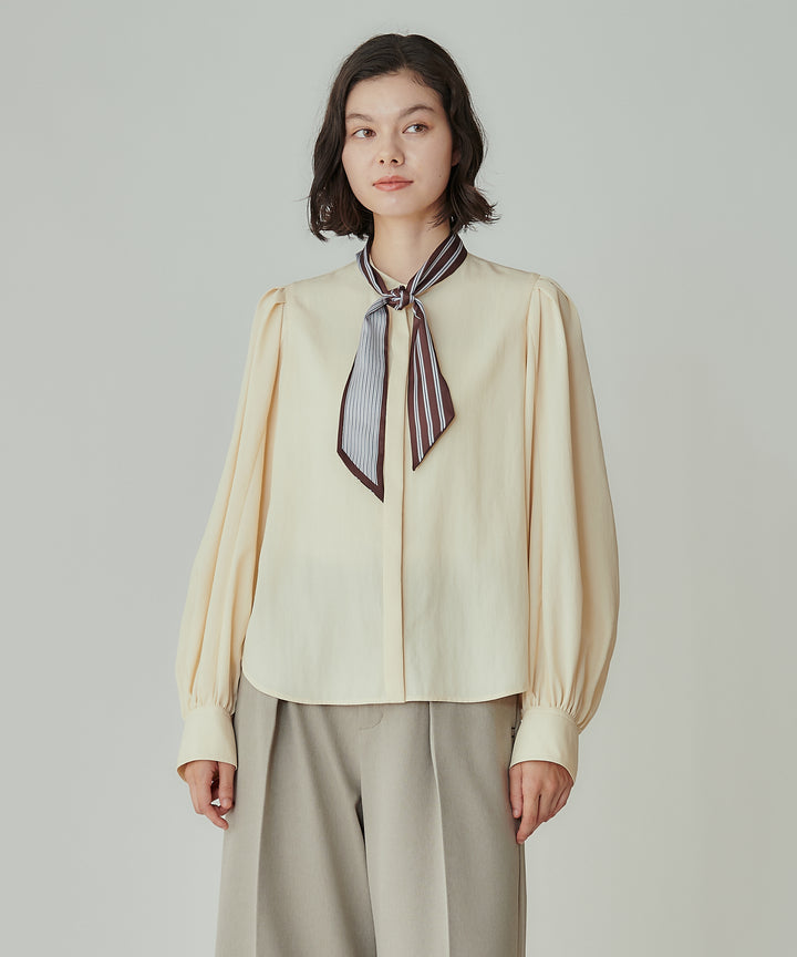 モデルH：170cm / 38 / クリーム