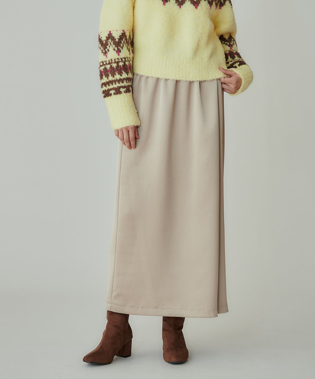 モデルH：170cm / 38 / ベージュ