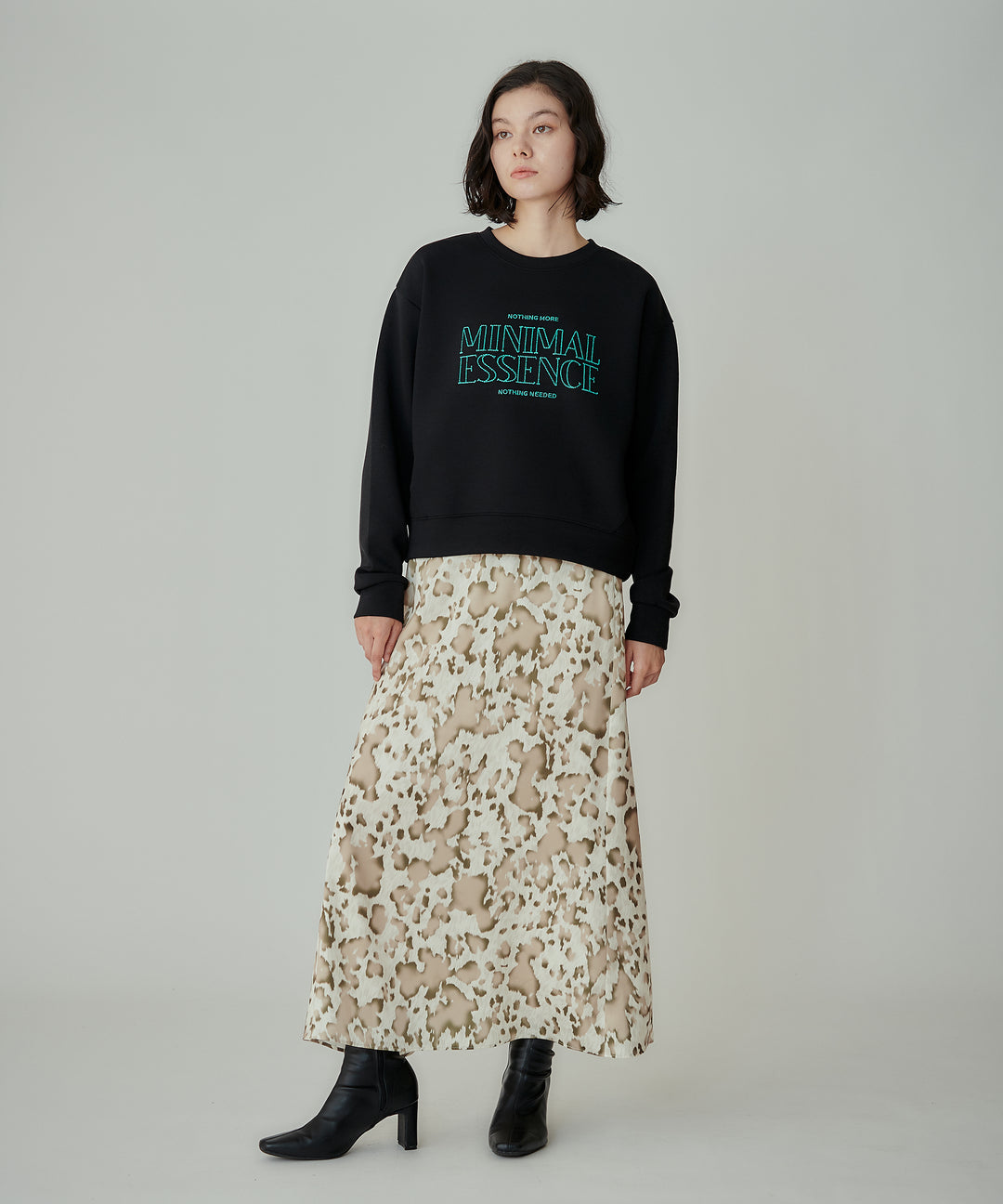裏起毛ステッチ刺繍スウェット