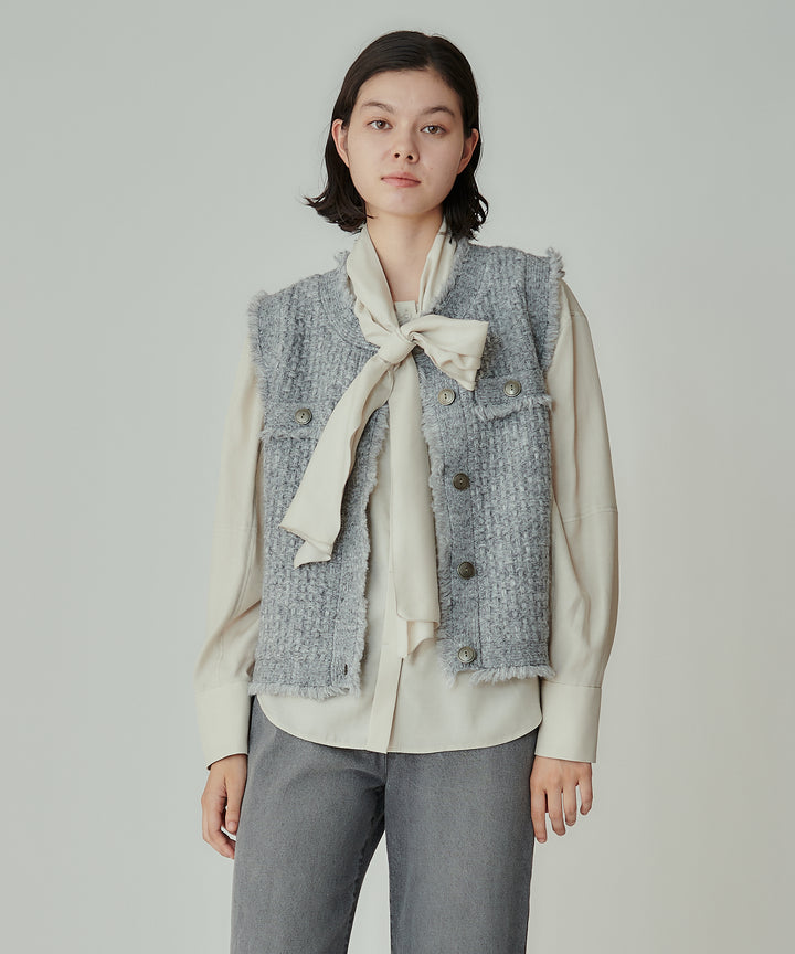 モデル H：170cm / 38 / サックス