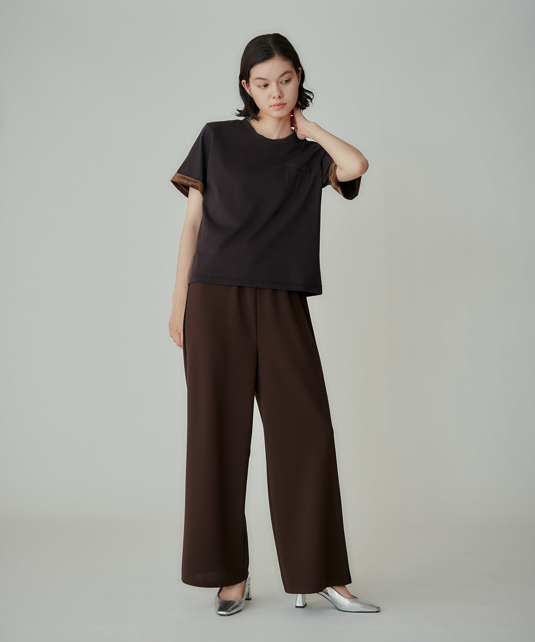 配色ラインデザインTシャツ