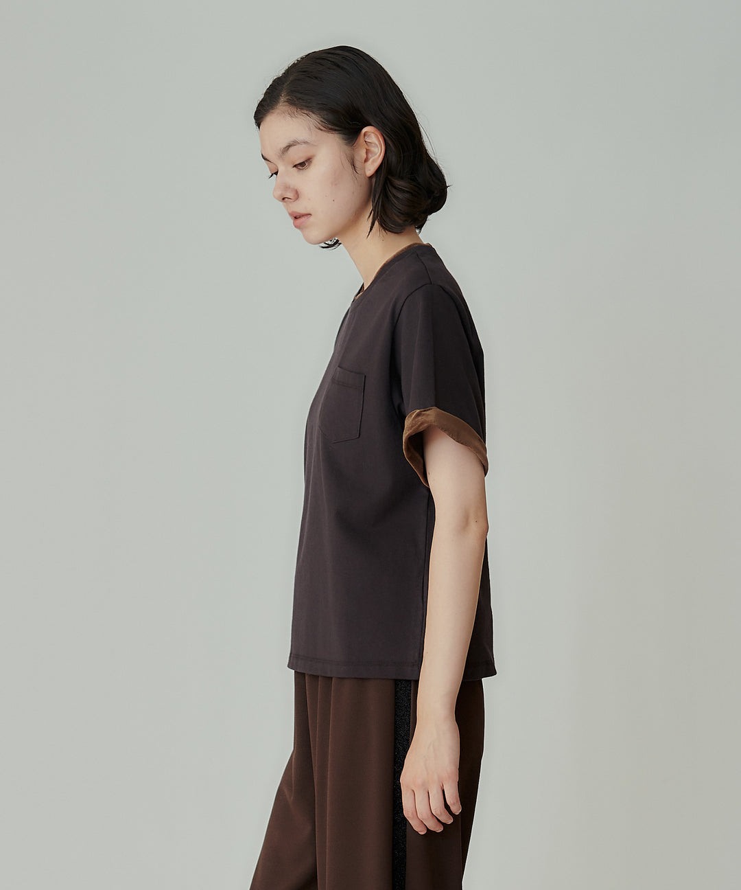 配色ラインデザインTシャツ