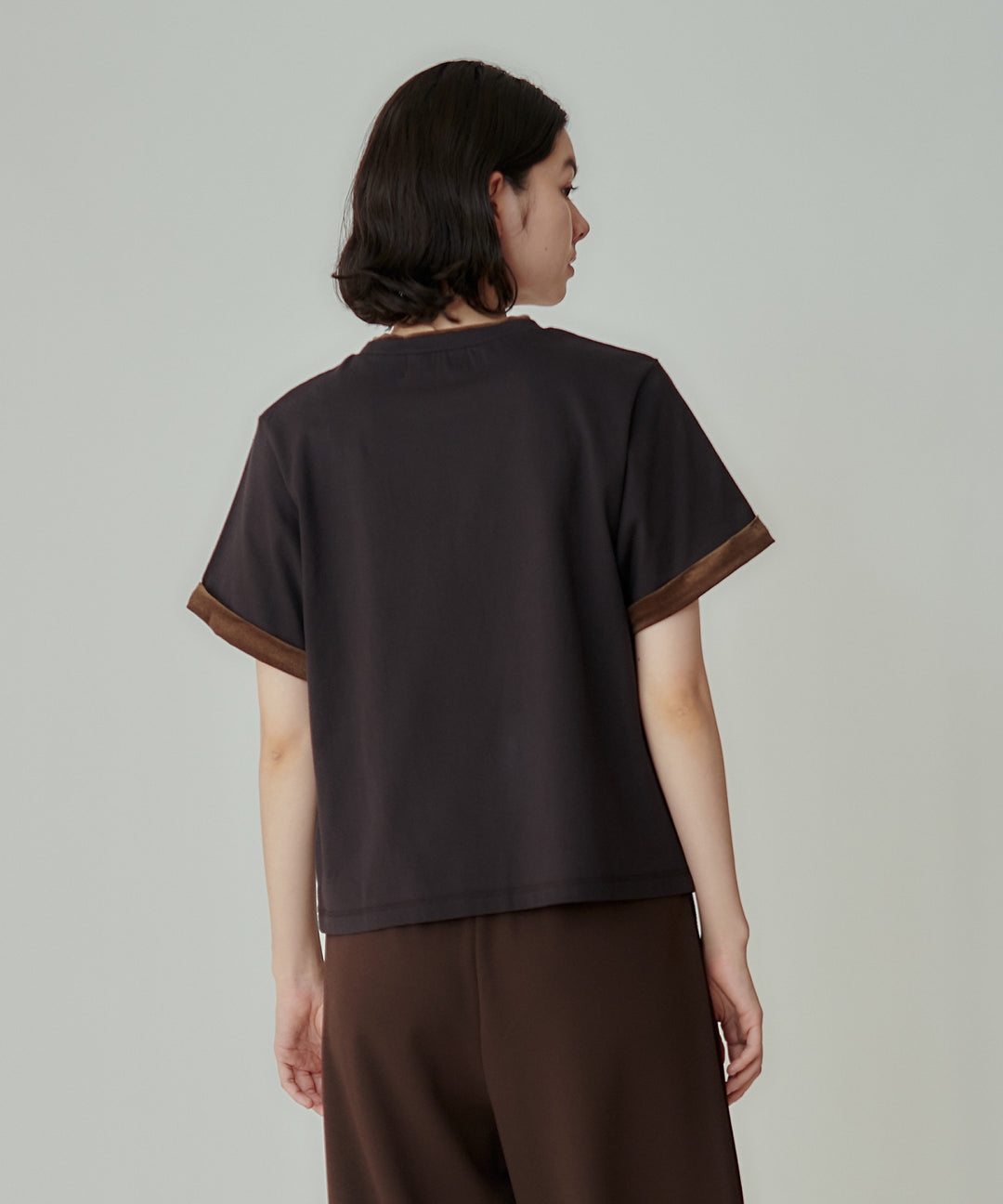 配色ラインデザインTシャツ