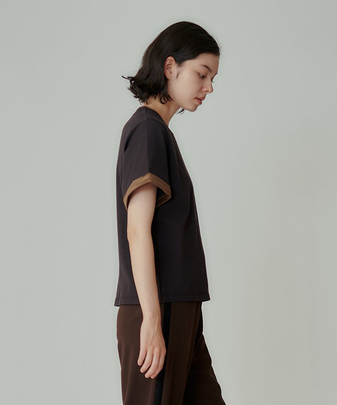 配色ラインデザインTシャツ