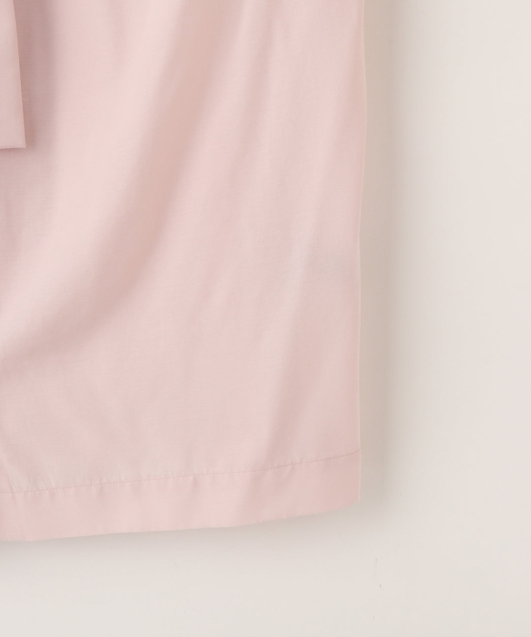 フリルリボンブラウス