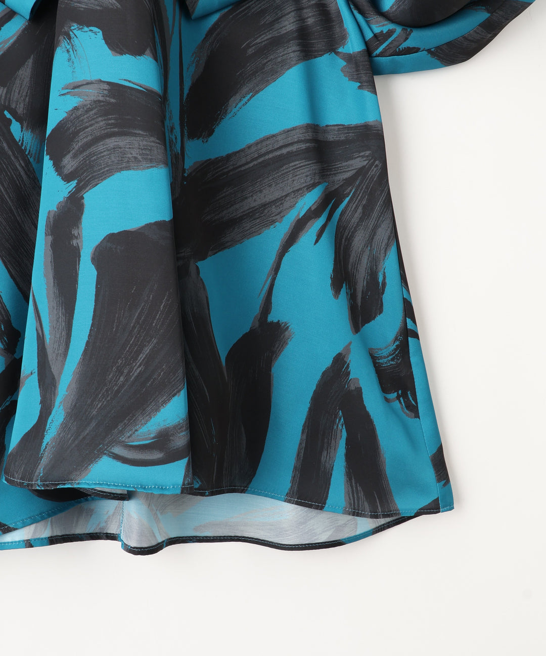 オリジナルプリントボウタイブラウス