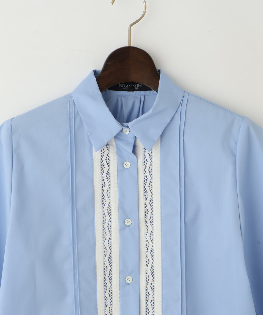 ピンタックシャツブラウス