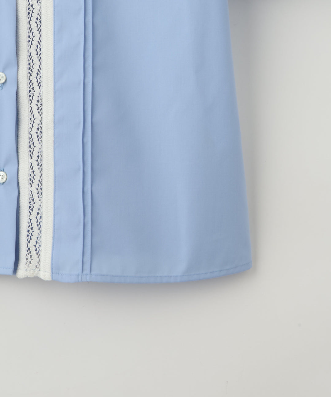 ピンタックシャツブラウス