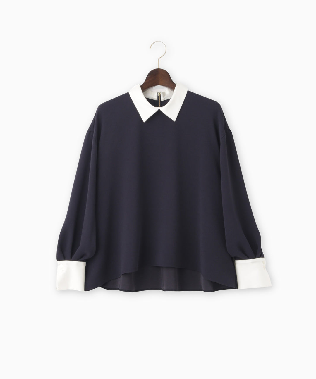 バックサテンジョーゼット衿付きブラウス