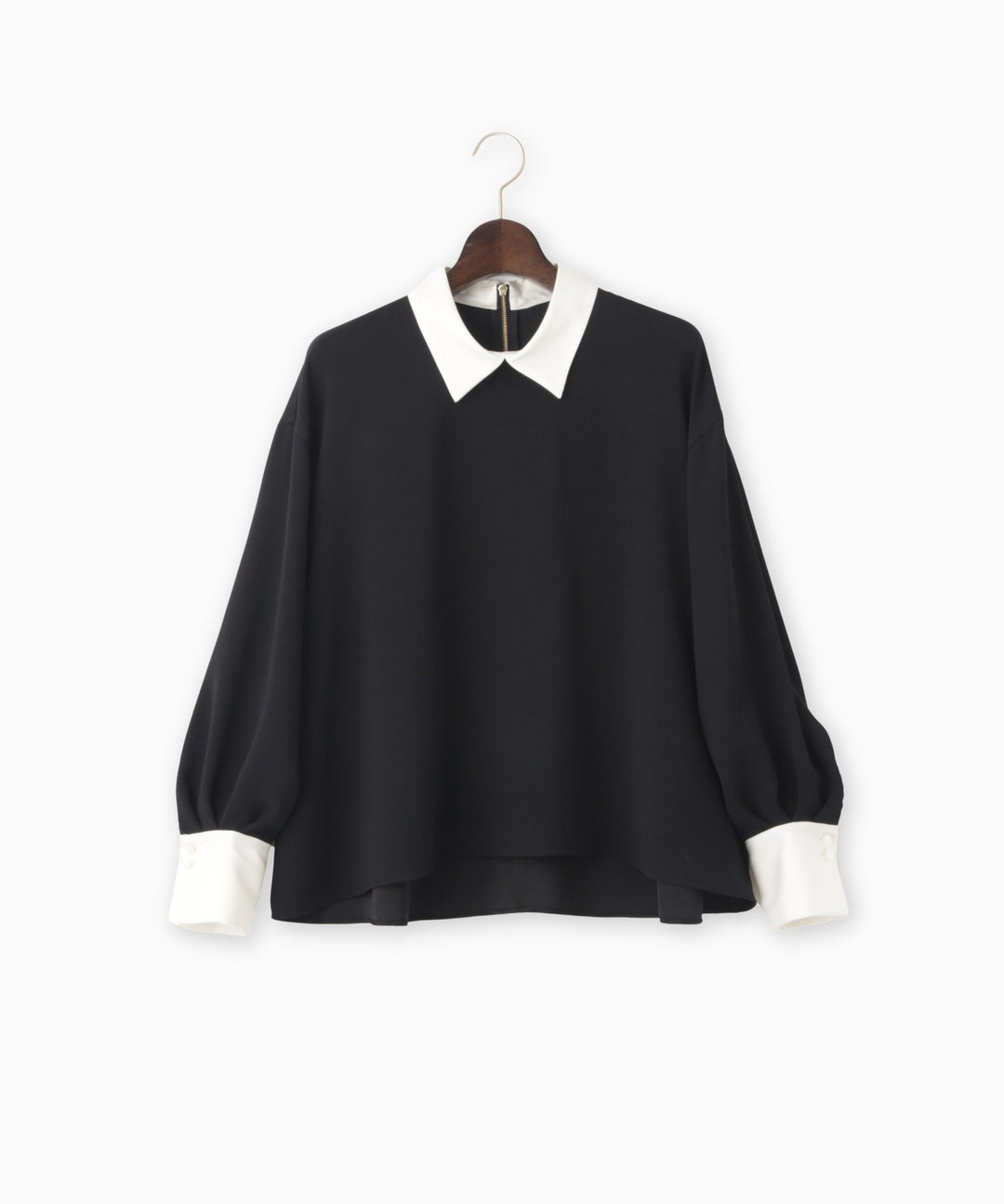 バックサテンジョーゼット衿付きブラウス