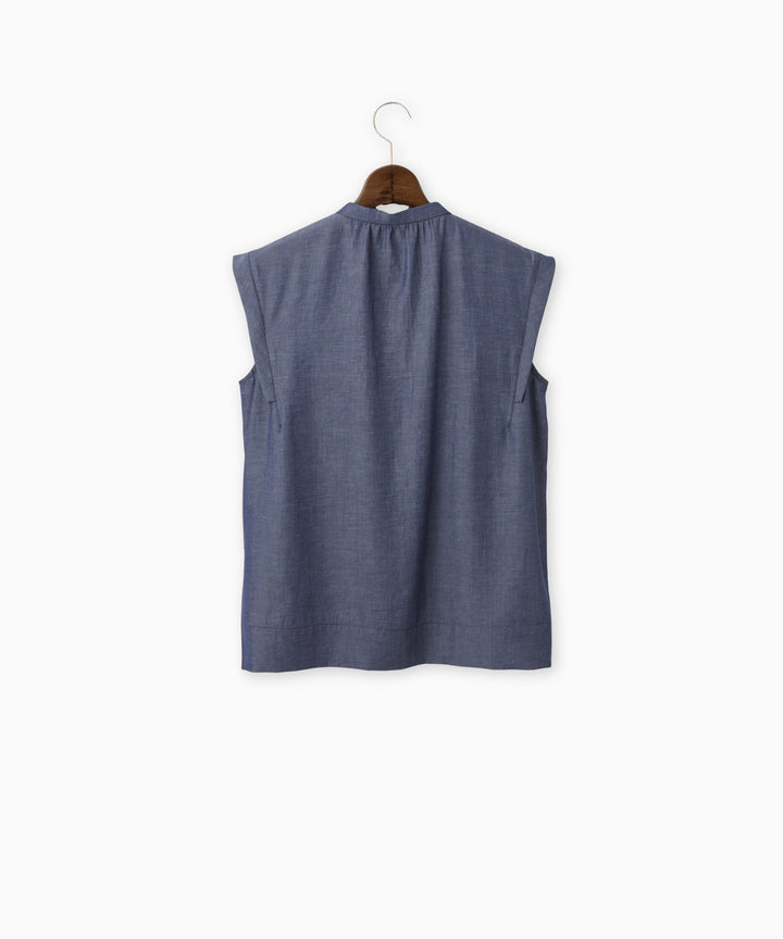 Sleeveless Crew Neck Blouse