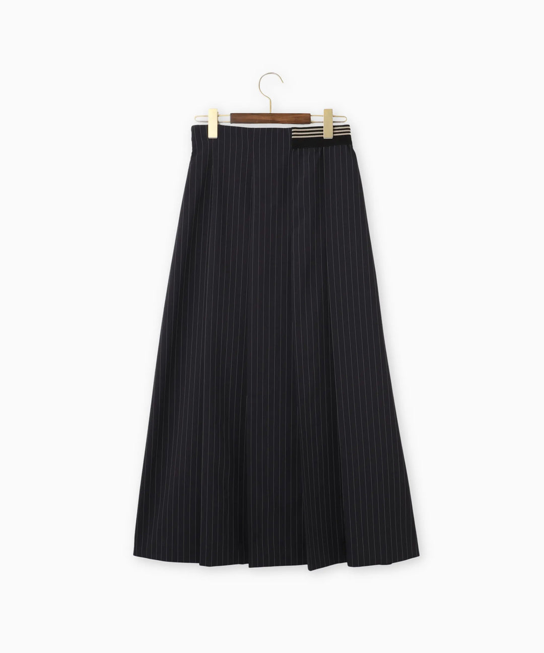ラインゴムタックスカート