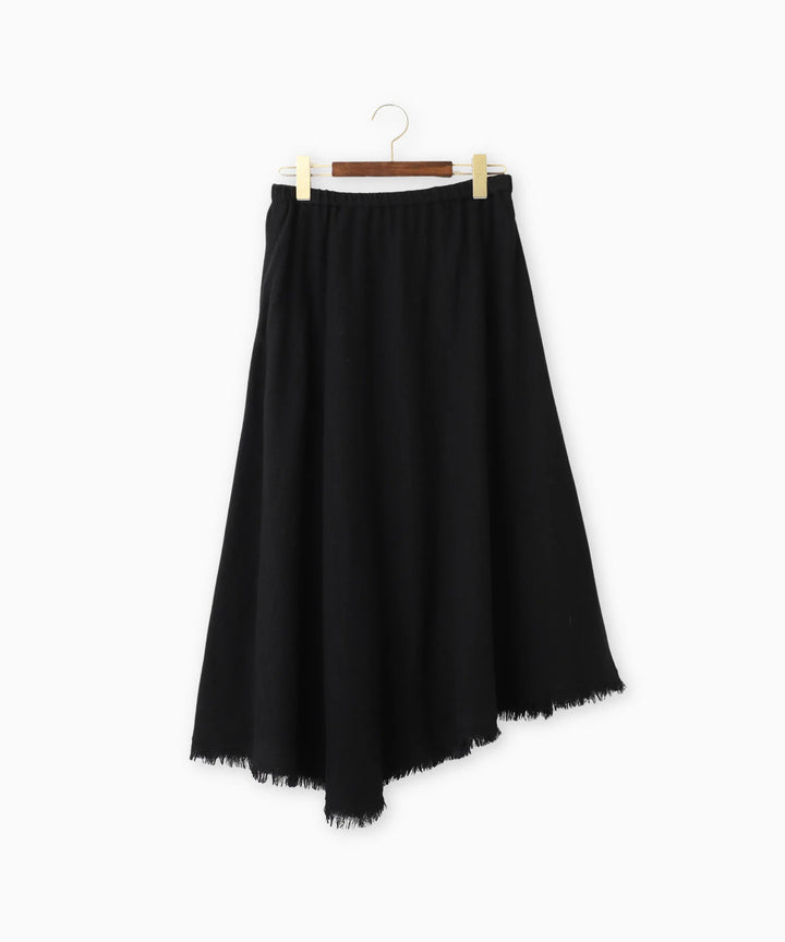 イレギュラーヘムスカート