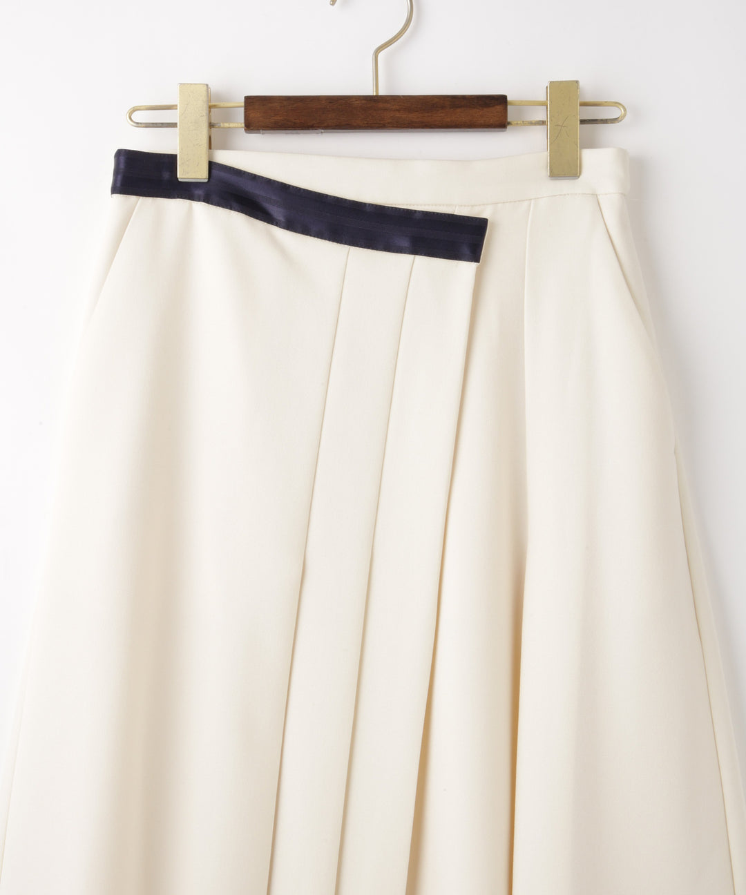 カラーテープウエストマークアシンメトリースカート