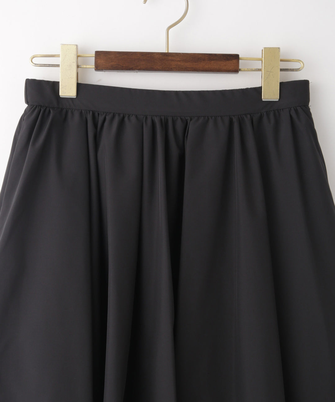 裾チュールタフタスカート