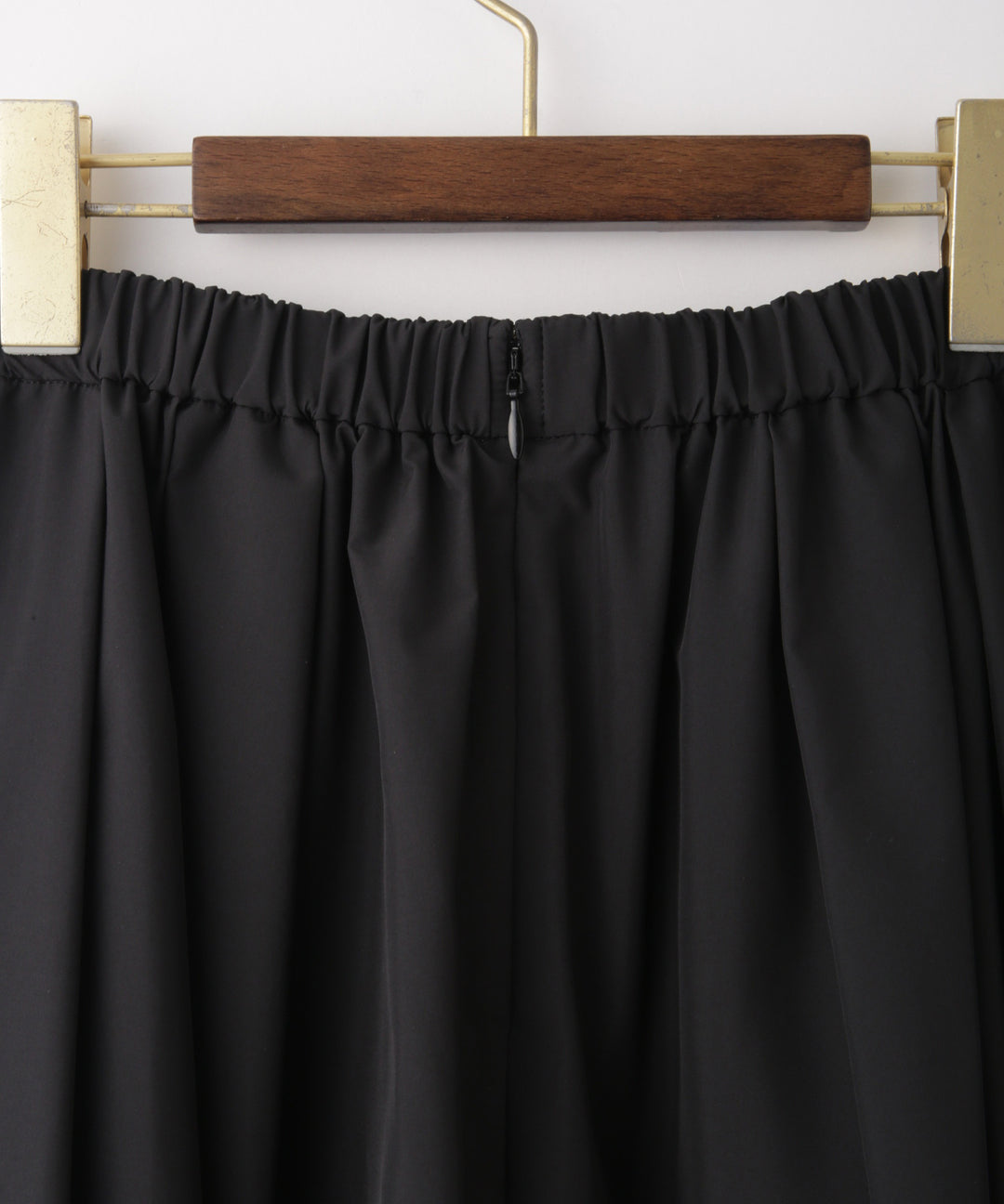 裾チュールタフタスカート