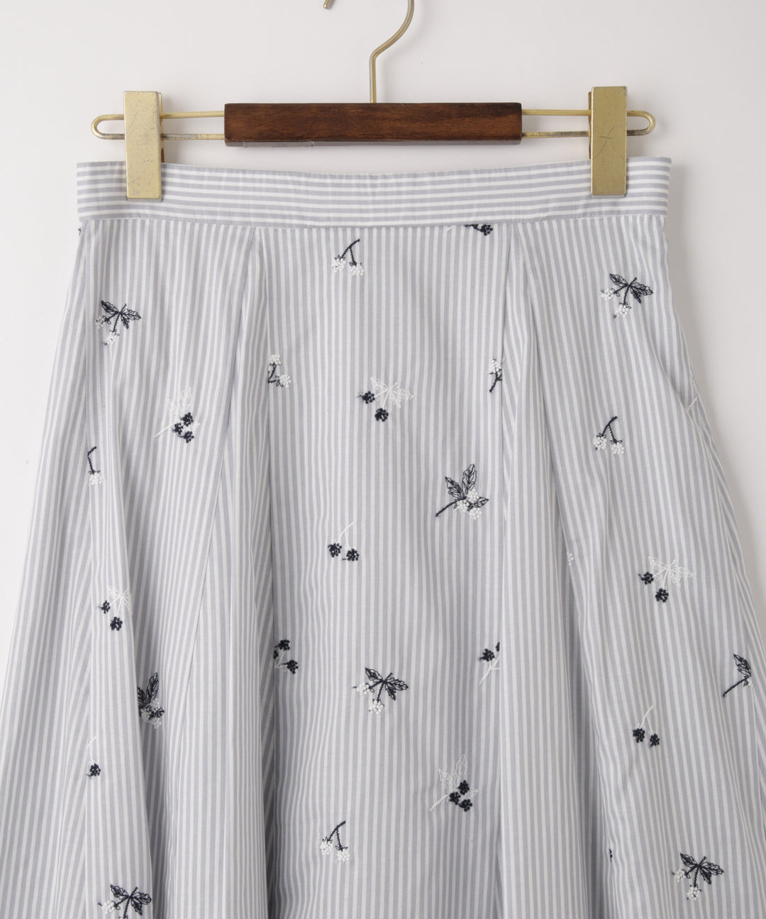 刺繍ストライプスカート