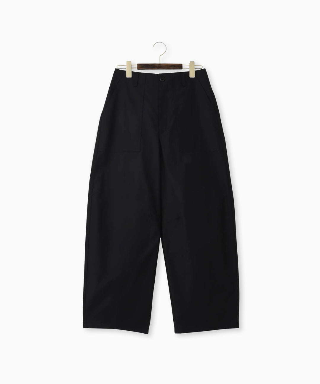 カーヴィーシルエットパンツ